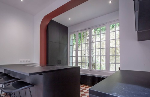 Chennevieres-sur-Marne House | PrivateLodge - Villa with pool on the banks of the Marne