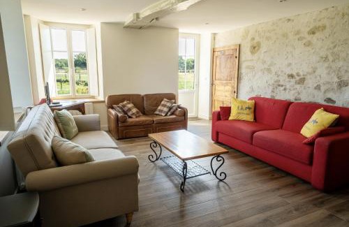 Saint-Pierre-des-Echaubrognes House | Proche Puy duFou - Les Buardieres