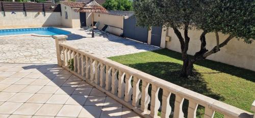 Beaucaire Villa | PROMOTION sur la dernière semaine d'Août en Occitanie - villa avec piscine privée