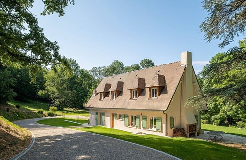 Vienne House | Propriété de Charme Avec Piscine