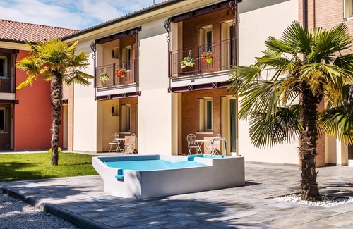 Cimadolmo Apartment | Prosecco is a spacious and sunny apartment