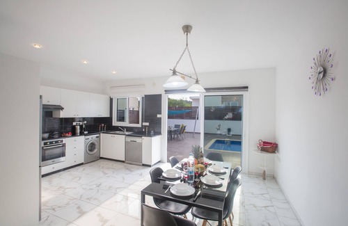 Protaras Cottage | Protaras Holiday Villa GD42 - a villa that sleeps 6 guests in 3 bedrooms