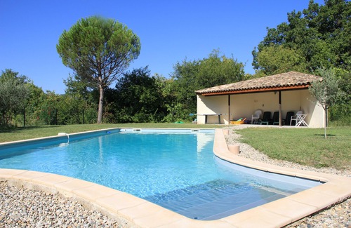 Saulce-sur-Rhone House | Provencal estate with swimming pool surrounded by 4 hectares of greenery!