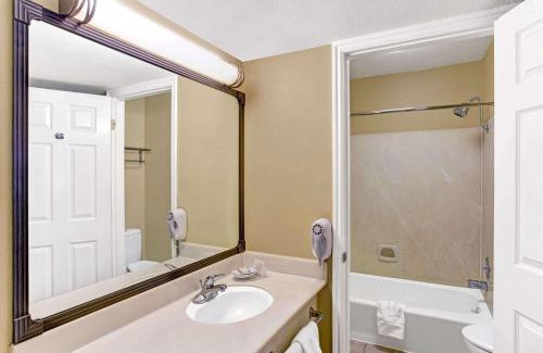 Provo Hotel | Provo River Inn