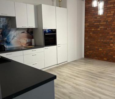 Elk Apartment | Przytulna kawalerka w kamienicy w pobliżu Jeziora Ełckiego