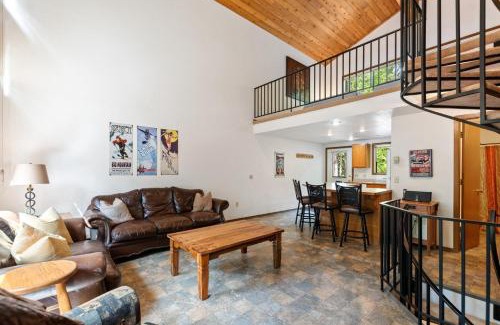Whitefish House | Ptarmigan Hideout