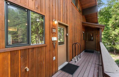 Whitefish House | Ptarmigan Hideout