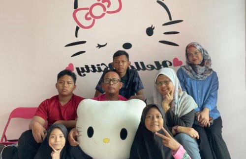 Puchong Apartment | Puchong HELLO KITTY Fully Air-Con Suite 47130 Puchong