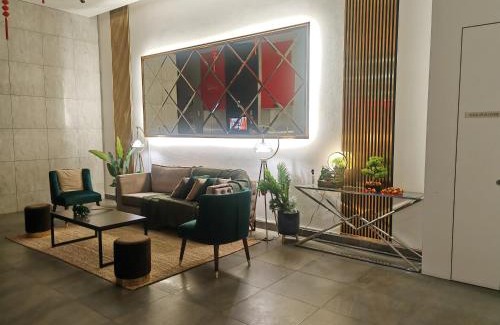 Puchong Apartment | Puchong HELLO KITTY Fully Air-Con Suite 47130 Puchong