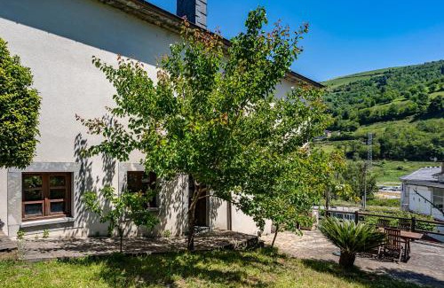 Cibuyo Apartment | Puente del Narcea 1