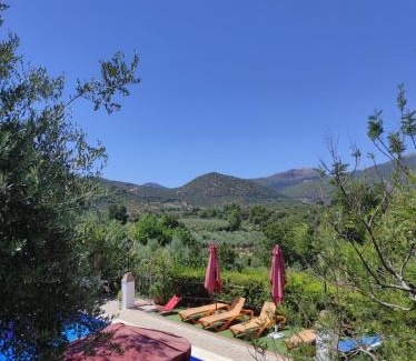 Carcabuey House | Puente Piedra