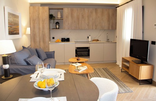 San Francisco-Ribera Hotel | Puerta de la Ribera Suites