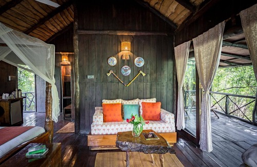 Tala Hotel | Pugdundee Safaris- Tree House Hideaway
