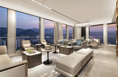 Longhua District Hotel | Pullman Shenzhen North