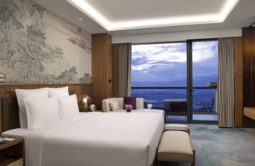 Hongta District Hotel | Pullman Yuxi Falcon