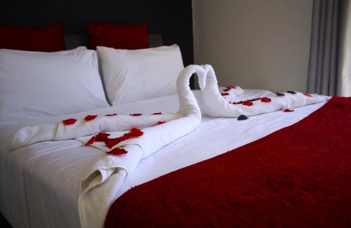 Greater Johannesburg Metropolitan Area Bed & Breakfast | Pumua Guesthouse And Spa