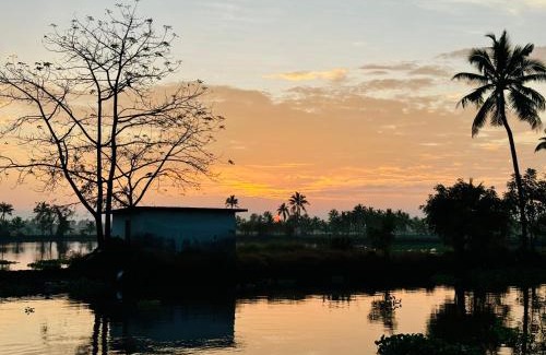 Kochi Other | Punarjani Kadamakuddy