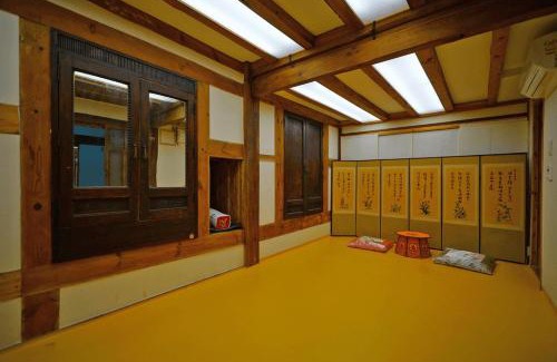 Jeonju House | Pungryuheon Hanok private house