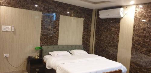 Pithoragarh Hotel | Pushpanjali Hotel And Banquet