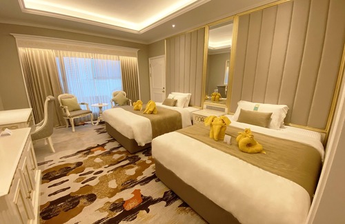 Kampung Surabaya Hotel | Puteri Wing, Riverside Majestic Hotel