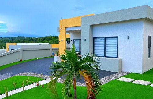 Ocho Rios Villa | Pyramid Bliss - One Bedroom