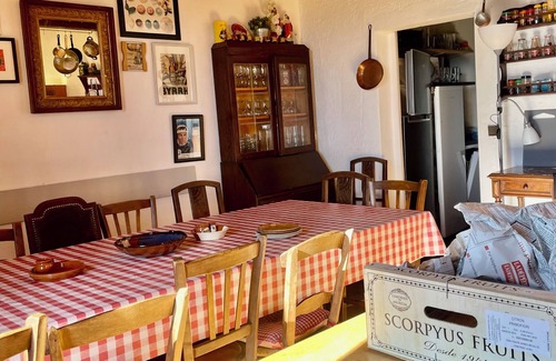 Escala House | 🚴 Pyrenees Gîte | Stunning Views, Heated Pool & Jacuzzi | Perfect for Groups ✨