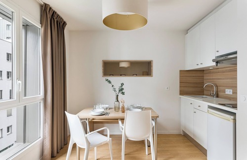 Yves Farge - Le Fleuve House | Q7 Lodge Lyon 7