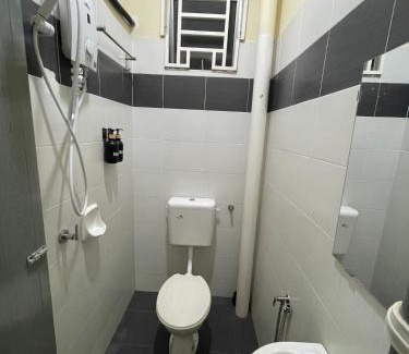 Kampung Behor Pisang House | Qisa Guesthouse 03