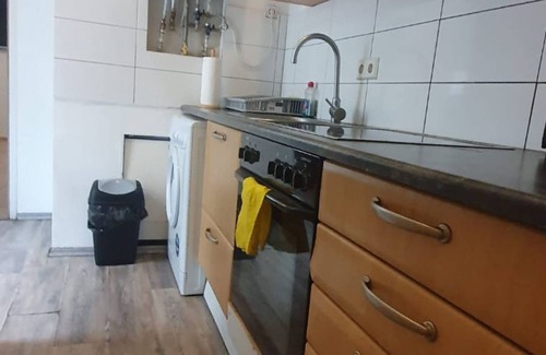 Simmering Apartment | Quaint 1BR in Simmering -Well-suited for Longstays