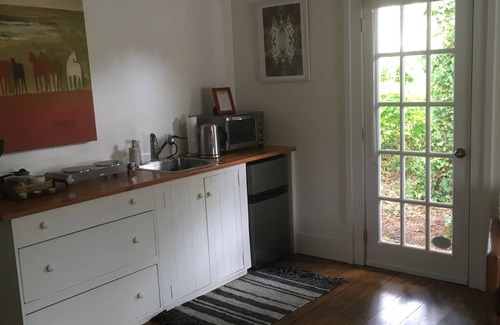 Gibsons House | Quaint, Charming and Quiet. Ocean views from front yard , Dog Friendly.