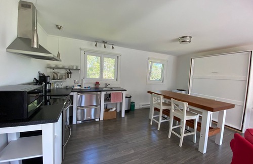 Baddeck Cottage | Quaint Coastal Cottage in Quiet Setting overlooking Baddeck Bay