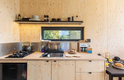 Hope Valley Cabin | Quaint & cosy cabin tucked away in a private slice of Peak District countryside.