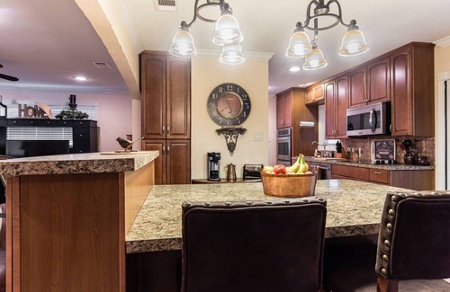 Ovilla House | Quaint Country Lodging Just Far Enough Away From The City!