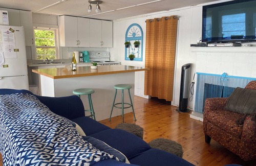 Arnprior Cottage | Quaint & Cozy: The most beautiful view of the Ottawa River in Arnprior!