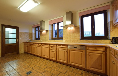 Commanster House | Quaint Holiday Home in Gouvy with Sauna