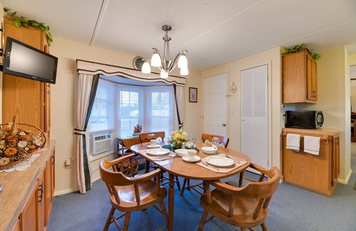 Lakemont House | Quaint Lakemont Retreat: 1 Mi to Seneca Lake!