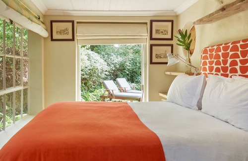 Franschhoek House | Quaint & Quirky Cottage in the heart of Franschhoek Village