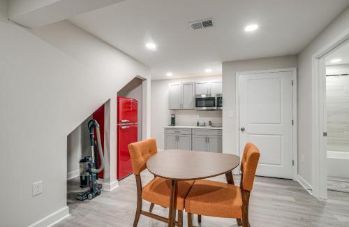 Stafford Apartment | Quaint Stafford Apartment with Electric Fireplace!