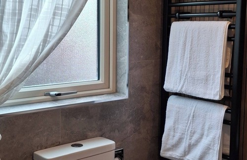 Clarinbridge Apartment | Quaint studio in Galway, Clarinbridge for a peaceful getaway