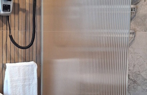 Clarinbridge Apartment | Quaint studio in Galway, Clarinbridge for a peaceful getaway