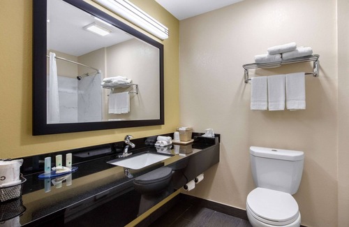 Cadiz Hotel | Quality Inn Cadiz