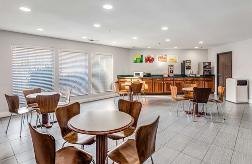 Calvert City Hotel | Quality Inn Calvert City - Paducah East