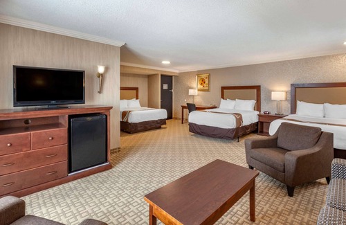 Midland Hotel | Quality Inn & Conference Centre