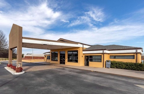 Duncan Hotel | Quality Inn Duncan Spartanburg West
