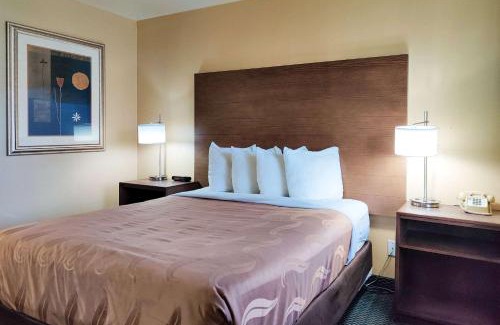 Flagstaff Hotel | Quality Inn Flagstaff East I-40