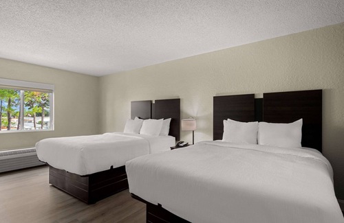 Sarasota Hotel | Quality Inn - Near Serenoa Golf Club