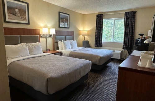 Leisure Village West-Pine Lake Park Hotel | Quality Inn near Toms River Corporate Park