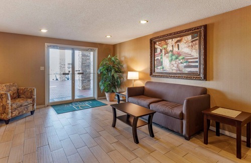 Russellville Hotel | Quality Inn Russellville I-40
