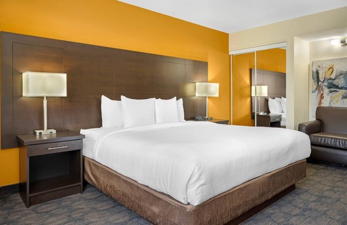 Bathurst Hotel | Quality Inn & Suites Bathurst