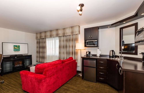 Matane Hotel | Quality Inn & Suites